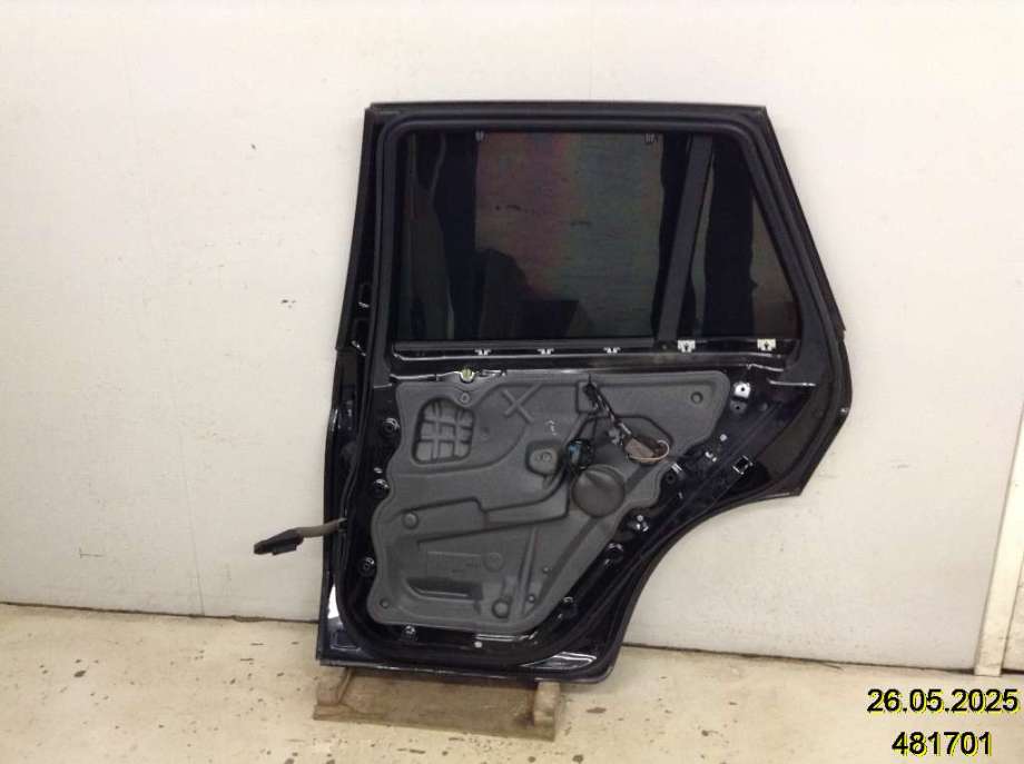 Dør høyre bak til BMW X5 2007-2013 (E70) (E70) (BMW|41 52 7 261 482|)