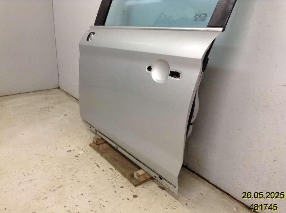 Dør venstre foran til Ford Kuga 2008-2012 (Type I)  (FORD|P8V41-S20125-AC|1712679|)