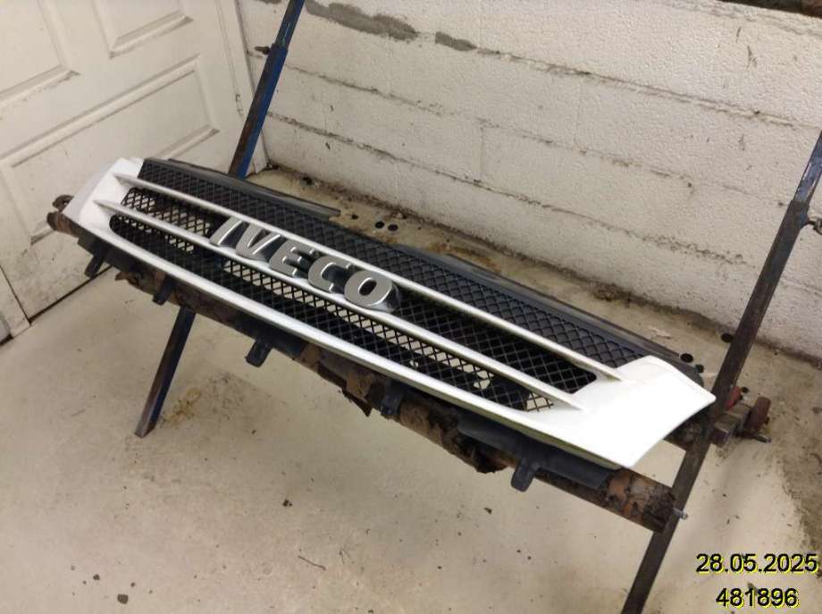 Grill til Iveco Daily, 2006-2011 (Type IV)  (IVECO|3802803)