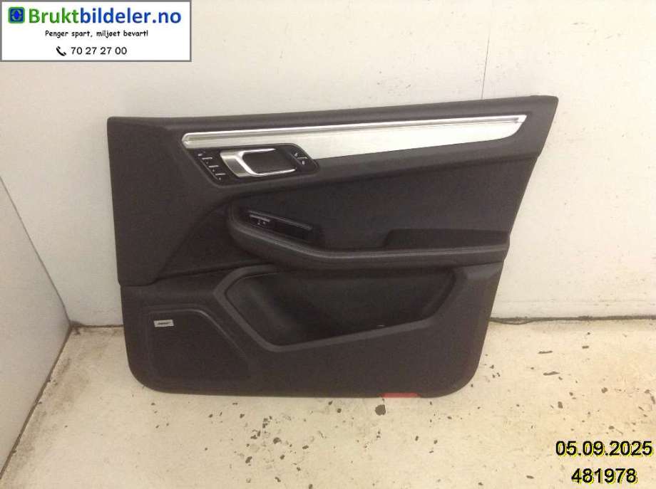 Dørtrekk høyre til Porsche Macan, 2014-->> (95B) (95B) (PORSCHE|95B 867 106 AT)