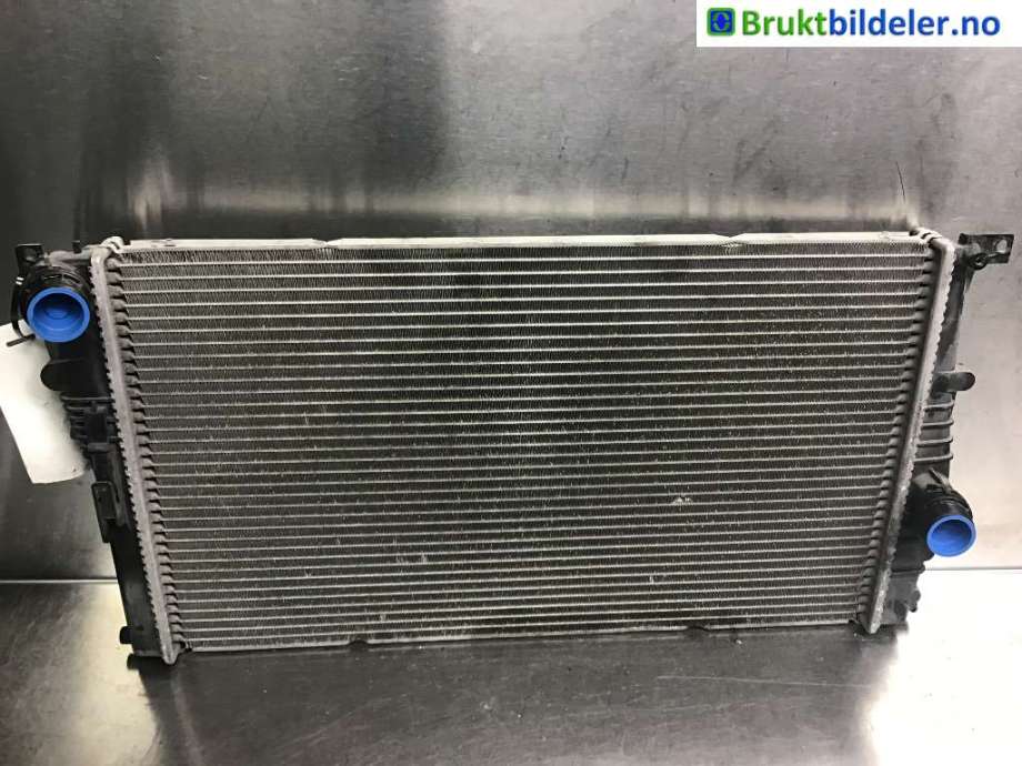 Radiator (manuell gir) til BMW 1-Serie 2011-2015 (Fase 1) (F20/F21) (F20/F21) (BMW|1711 7 600 511-01|M151515 B|RA 2100)