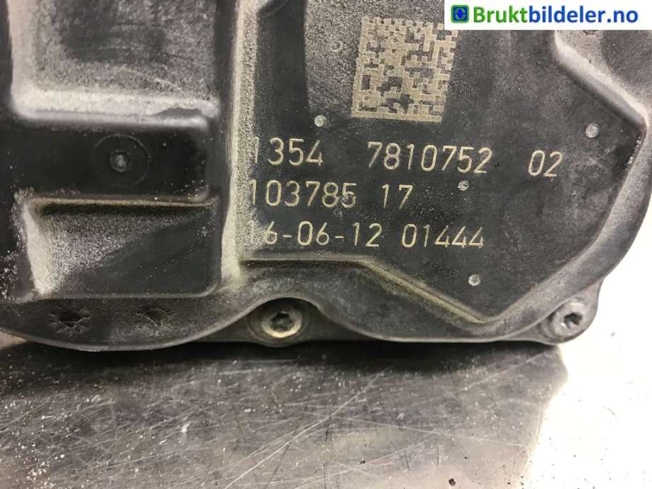 Spjeldhus til BMW 1-Serie, 2011-2015 (Fase 1) (F20/F21) (F20/F21) (BMW|13 54 7 810 752-02)