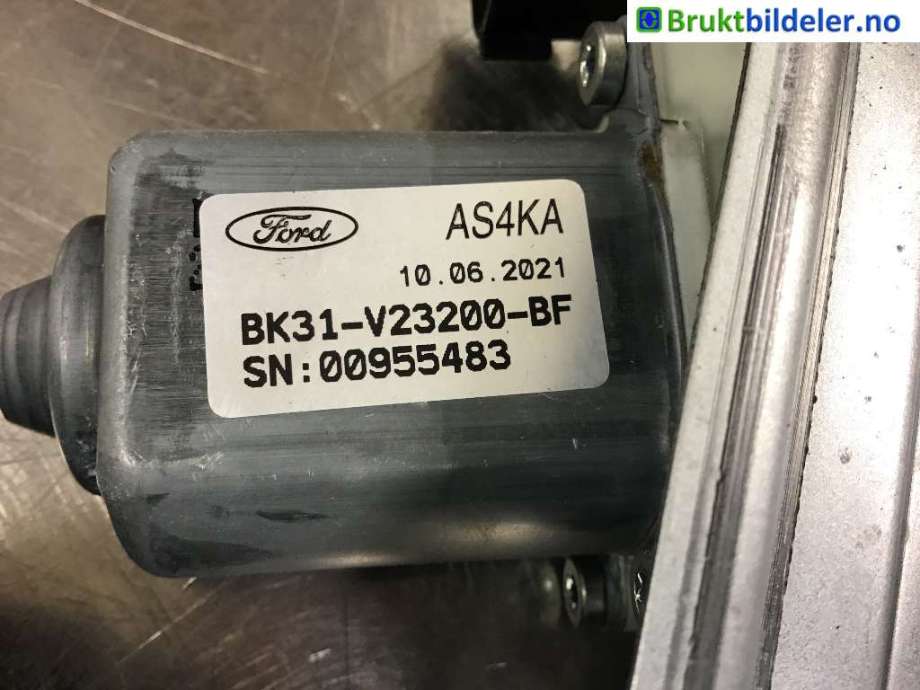 Ruteheis høyre foran til Ford Transit, 2014-->>  (FORD|BK31-V23200-BF)