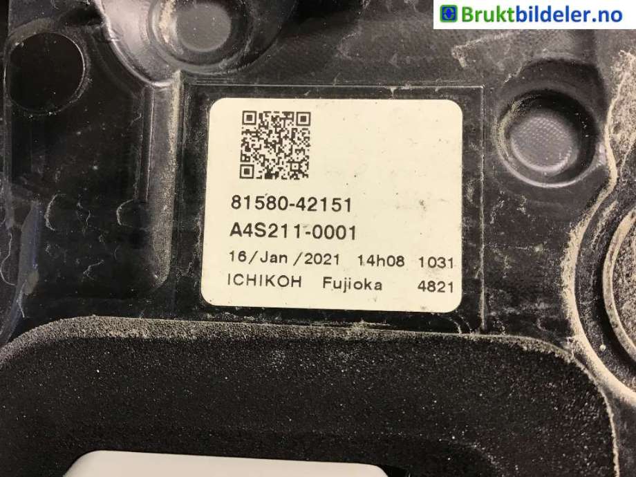 Baklykt høyre til Toyota RAV4 2019-->> (Type V)  (TOYOTA|81580-42151|)
