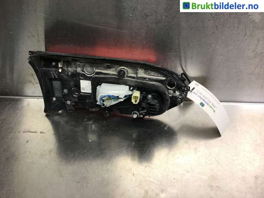 Baklykt høyre til Toyota RAV4 2019-->> (Type V)  (TOYOTA|81580-42151|)