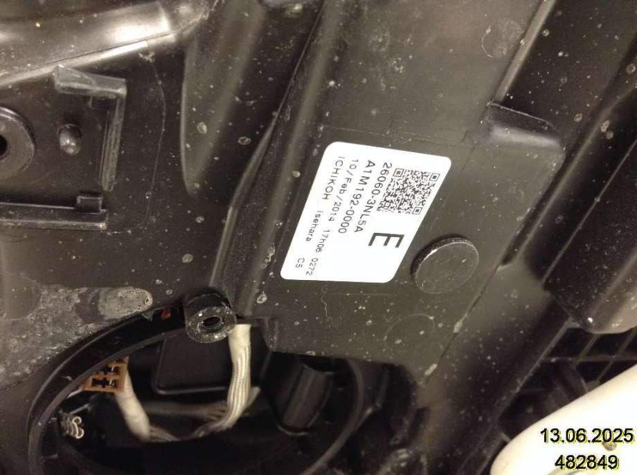 Frontlykt venstre halogen til Nissan Leaf 2011-2017 (Type I)  (NISSAN|260603NL5A||260603NL0A)
