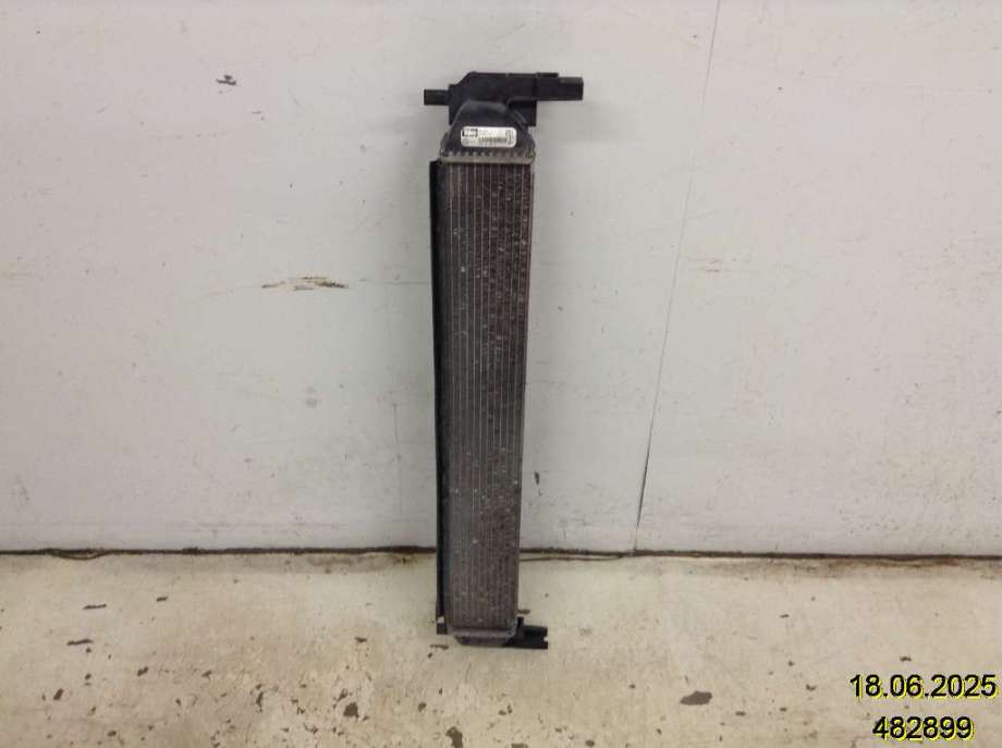Radiator (manuell gir) til Škoda Rapid, 2012-2019 (SKODA|6R0 145 508 H)