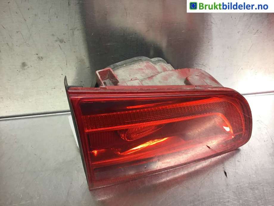 Baklykt venstre indre til VW Touran 2010-2015 (Type I, Fase 3) (VOLKSWAGEN|1T0 945 093|)