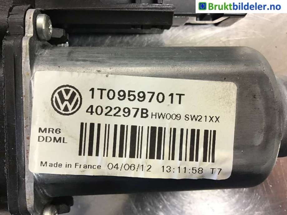 Ruteheis venstre foran til VW Touran, 2010-2015 (Type I, Fase 3)  (VOLKSWAGEN|1T0 959 701 T)