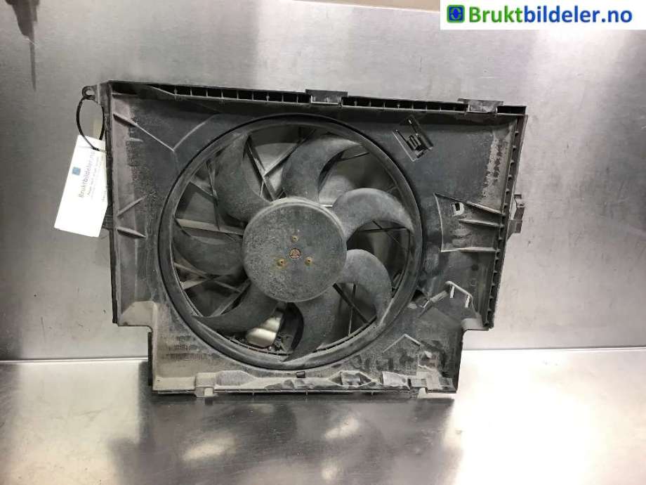Kjølevifte til BMW 1-Serie 2004-2011 (E81/E82/E87/E88) (E81/E82/E87/E88) (BMW|17 42 5 A3F 105|0 130 303 941|17 42 7 801 993-01)