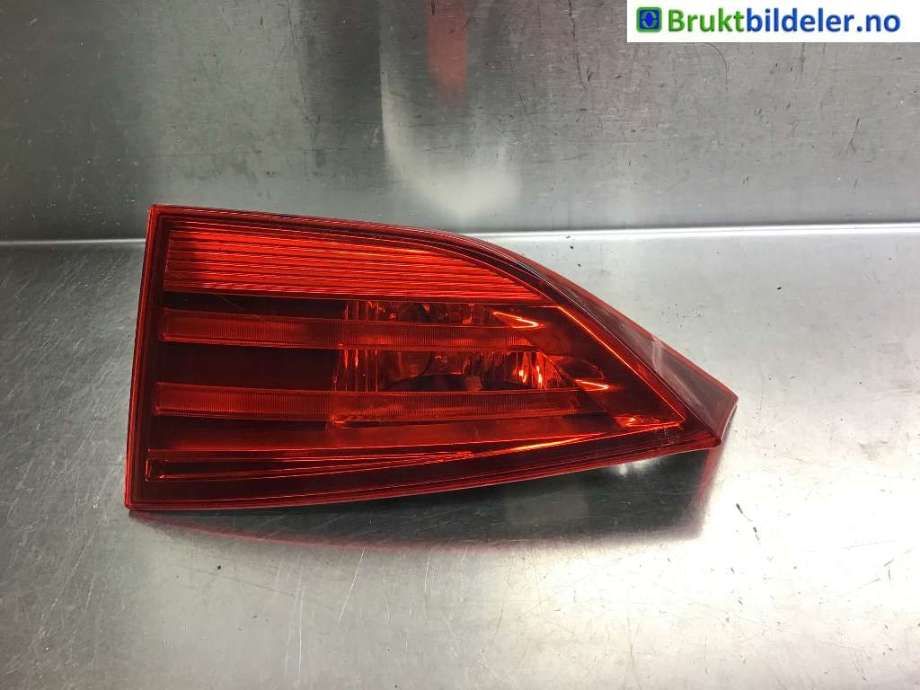 Baklykt høyre indre til BMW X1 2009-2015 (E84) (E84) (BMW|63 21 2 990 114||2990114-06)