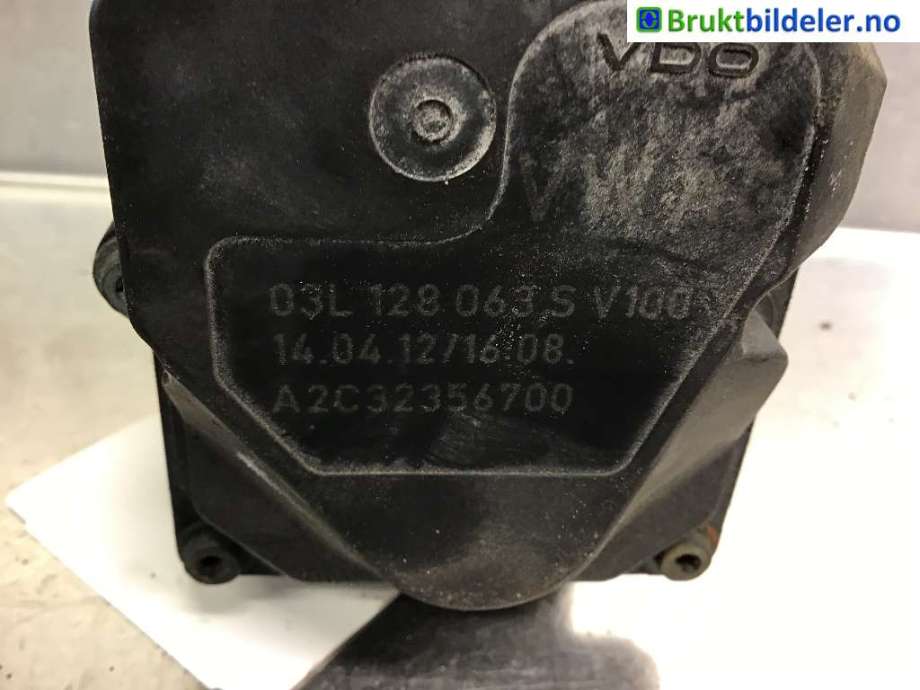 Spjeldhus til VW Transporter / Caravelle 2009-2015 (Fase 2) (T5) (T5) (VOLKSWAGEN|03L 128 063 S|A2C32356700|)