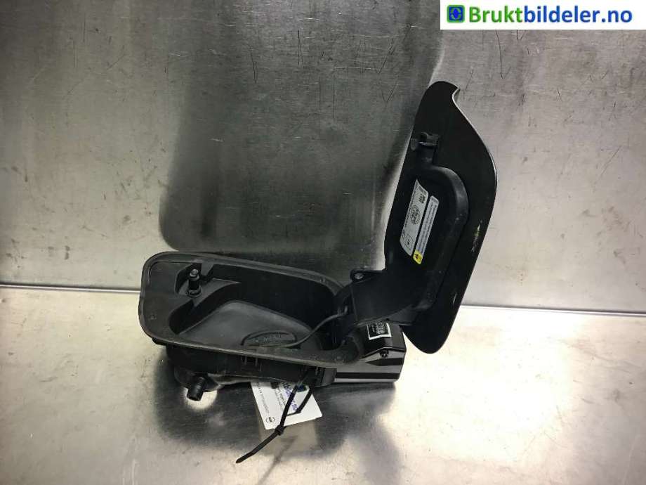 Tanklokk til VW Tiguan 2016-2020 (Type II, Fase 1)  (VOLKSWAGEN|5NA 809 857 A|8V0 862 159|5NA 809 999 A)
