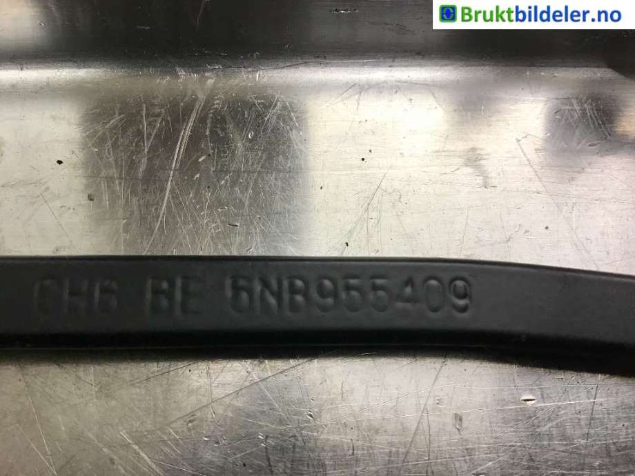Viskerarmer frontrute til VW Tiguan, 2016-2020 (Type II, Fase 1)  (VOLKSWAGEN|5NB 955 409)