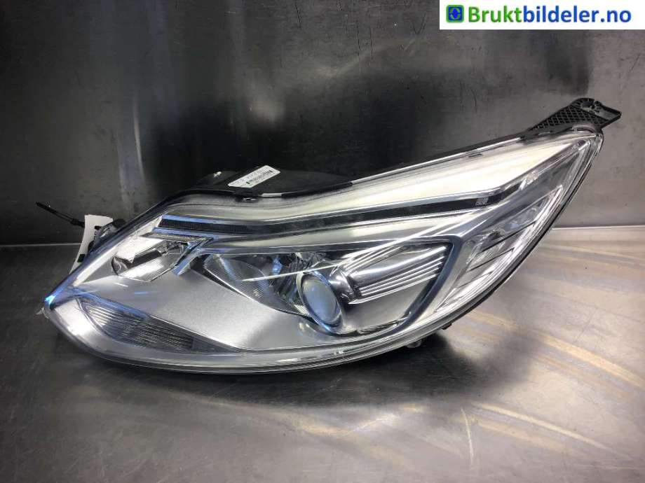 Frontlykt venstre xenon til Ford Focus 2011-2014 (Type III, Fase 1) (FORD|BM51-13D115-JA|)
