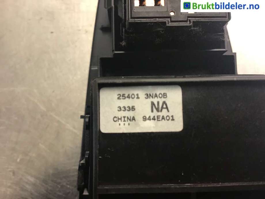 Bryter ruteheis til Nissan Leaf 2011-2017 (Type I)  (NISSAN|25401 3NA0B|)