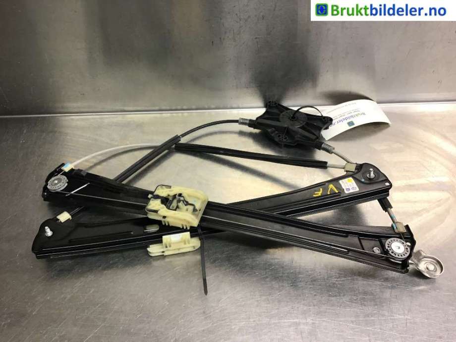 Ruteheis til VW Tiguan 2016-2020 (Type II, Fase 1)  (VOLKSWAGEN|5NA 837 461 A|)