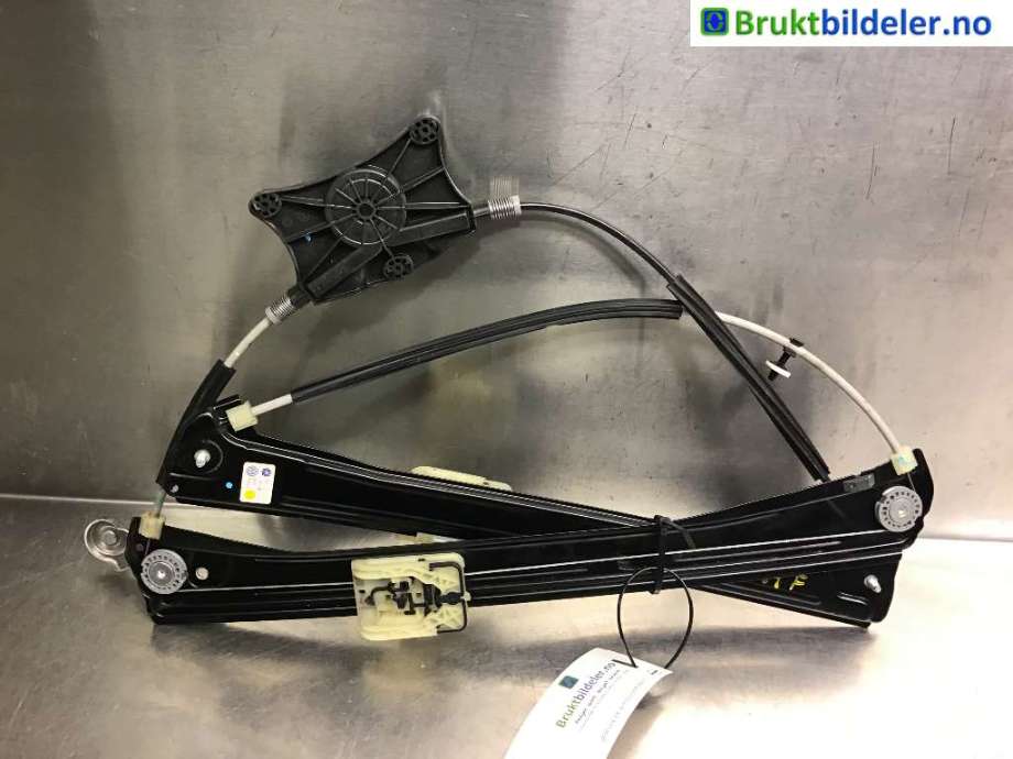 Ruteheis til VW Tiguan 2016-2020 (Type II, Fase 1)  (VOLKSWAGEN|5NA 837 462 A|)
