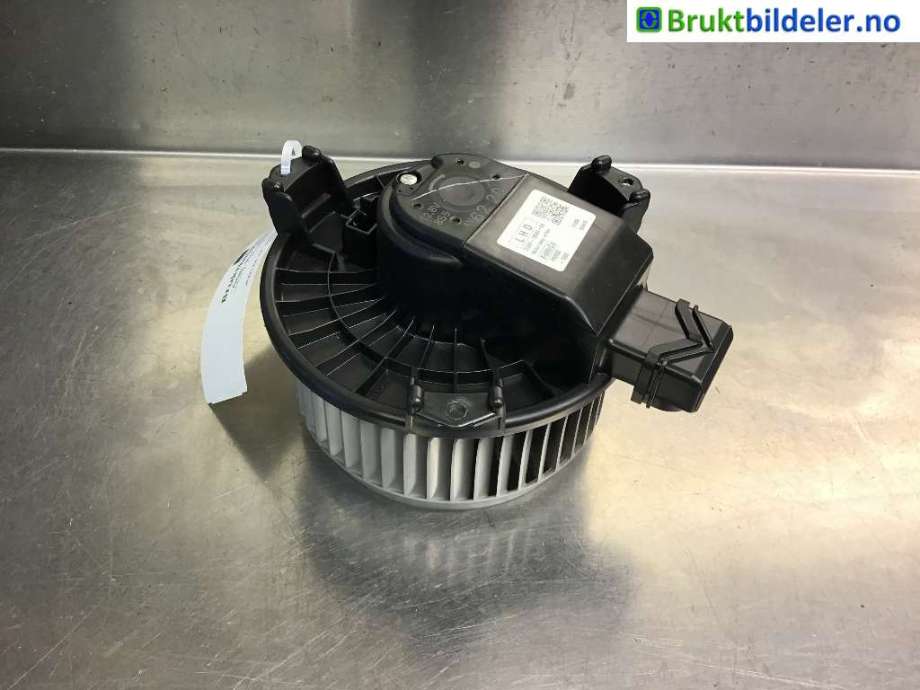 Varmeapparat motor til Ford Mondeo 2014-2019 (Type V, Fase 1)  (FORD|DG9H-19846-AA|)