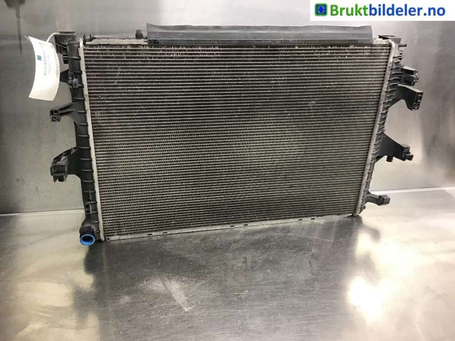 Radiator (automat gir) til VW Transporter / Caravelle 2009-2015 (Fase 2) (T5) (T5) (VOLKSWAGEN|7E0 121 253 A||7E0 422 848)