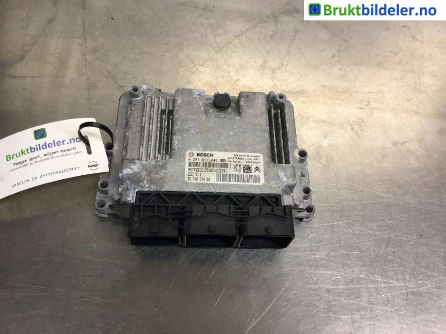 Styreenhet motor til Peugeot 207 2006-2012  (PEUGEOT|96 742 540 80|0 281 015 849|)