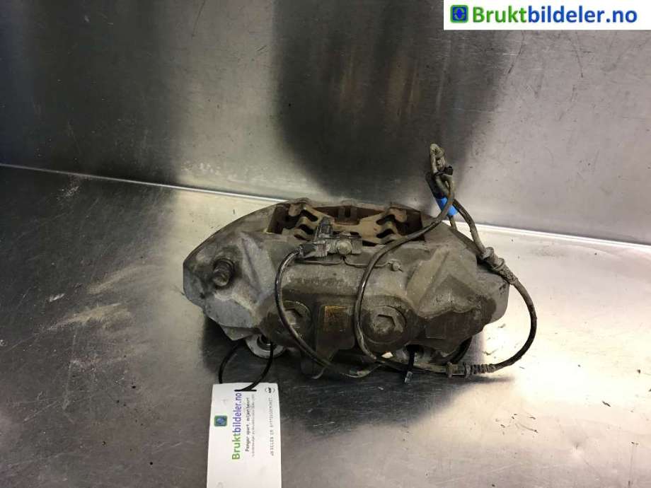 Bremsecaliper høyre foran til Mercedes EQC, 2019-->>  (MERCEDES|A 000 421 01 00)