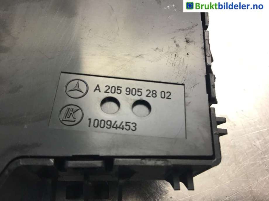 Bryter diverse til Mercedes EQC, 2019-->>  (MERCEDES|A 205 905 28 02)