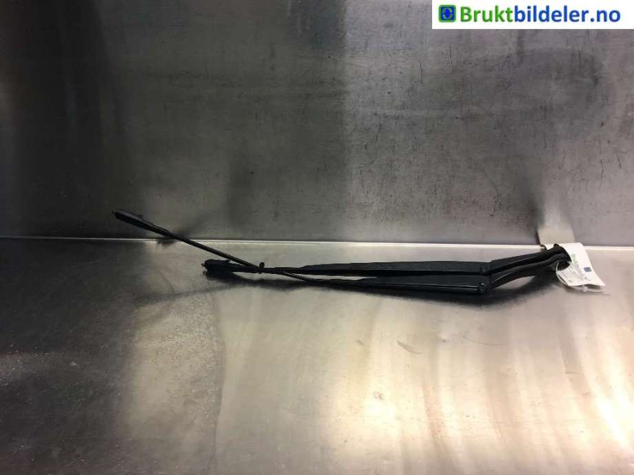 Viskerarmer frontrute til Nissan Qashqai, 2010-2014 (Type I, Fase 2)  (NISSAN|28886JD900)