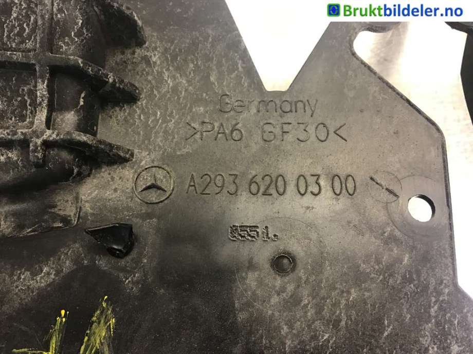 Frontplate øvre til Mercedes EQC, 2019-->>  (MERCEDES|A 293 620 02 00)
