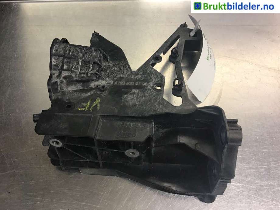Frontplate øvre til Mercedes EQC 2019-->>  (MERCEDES|A 293 620 02 00|)