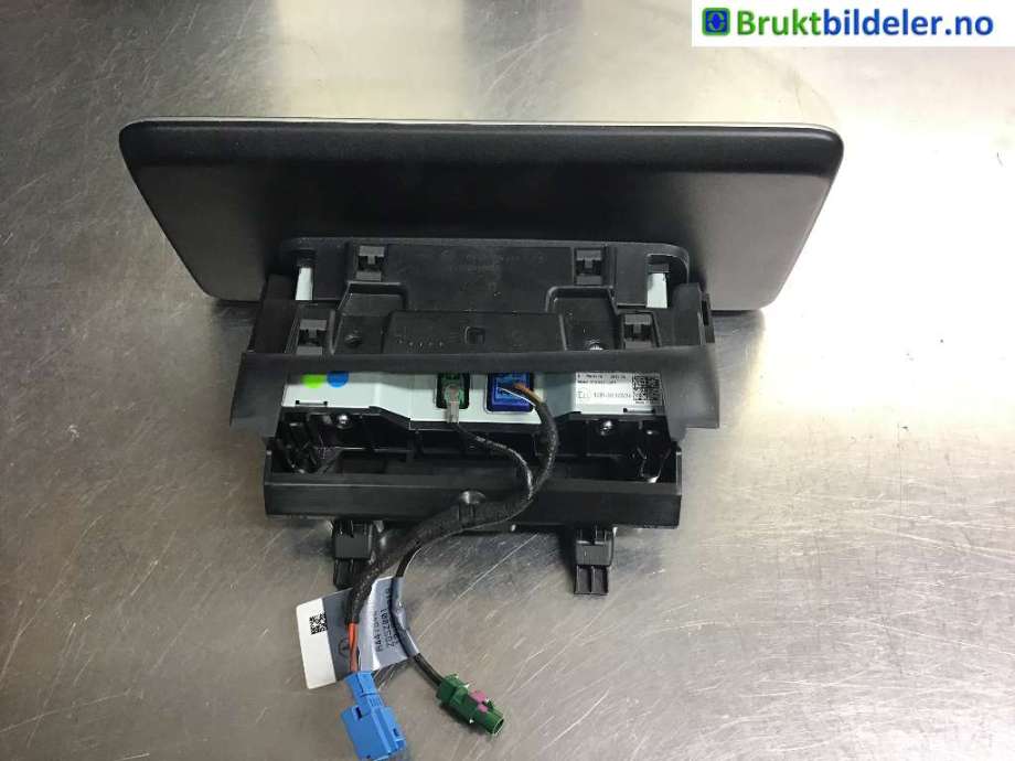 Multimedia display (MCU - Media Controller Unit) til Mercedes EQV 2020-->> (W447) (W447) (MERCEDES|A2539018801|)