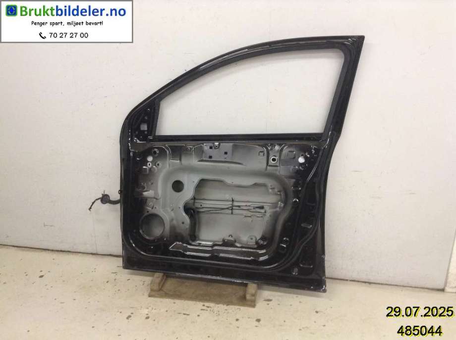 Dør høyre foran til Nissan Qashqai 2010-2014 (Type I, Fase 2)  (NISSAN|H0100JD0M0||H0100JD0MD)