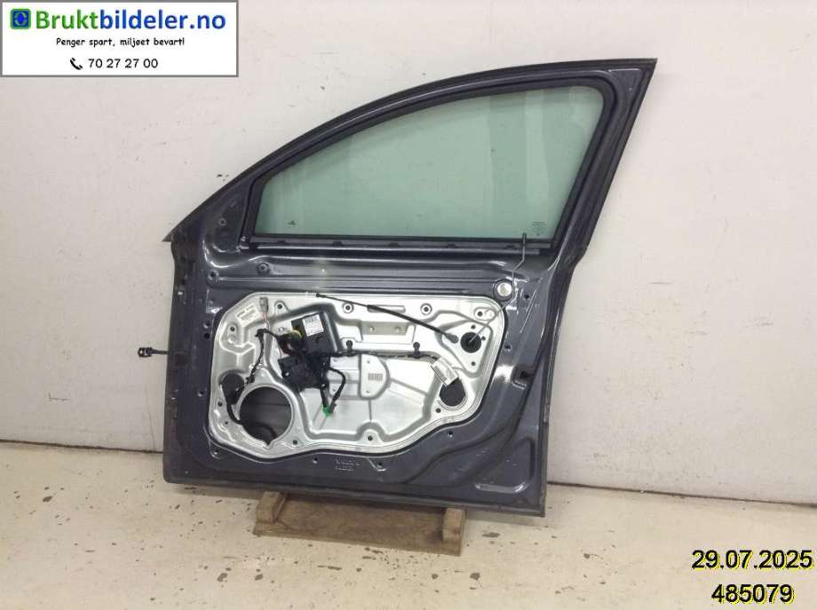 Dør høyre foran til Volvo V50 2007-2012 (Fase 2)  (VOLVO|31335444|)