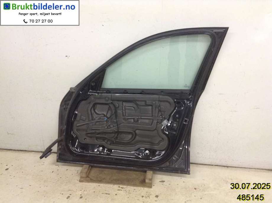Dør høyre foran til BMW 3-Serie 2005-2011 (E90/E91/E92/E93) (E90/E91/E92/E93) (BMW|41 51 5 A2A 386|)