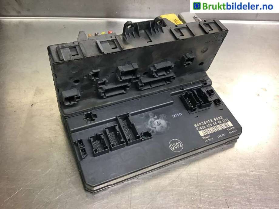 Sikringsboks til Mercedes Vito/Viano 2010-2014 (Fase 2) (W639) (W639) (MERCEDES|A 639 545 08 01||639 900 54 00)