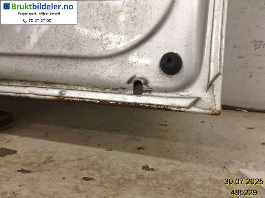 Dør høyre 2dørs til VW Transporter / Caravelle 2009-2015 (Fase 2) (T5) (T5) (VOLKSWAGEN|7LA 831 056||7LA 831 056 B)