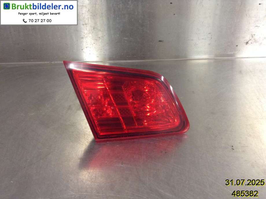 Baklykt venstre indre til Subaru Legacy, 2009-2015  (SUBARU|84912AJ200)