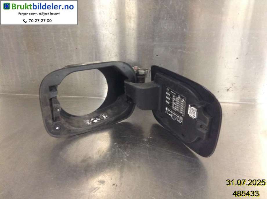Batterilader inntak/luke til Mercedes EQC, 2019-->>  (MERCEDES|A 293 630 80 00)