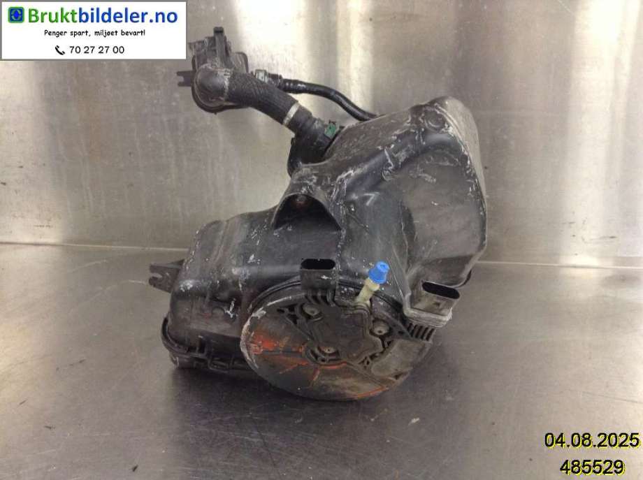 AdBlue tank til VW Caddy 2015-2020 (Type III, Fase 3) (VOLKSWAGEN|2K5 131 877 A|)