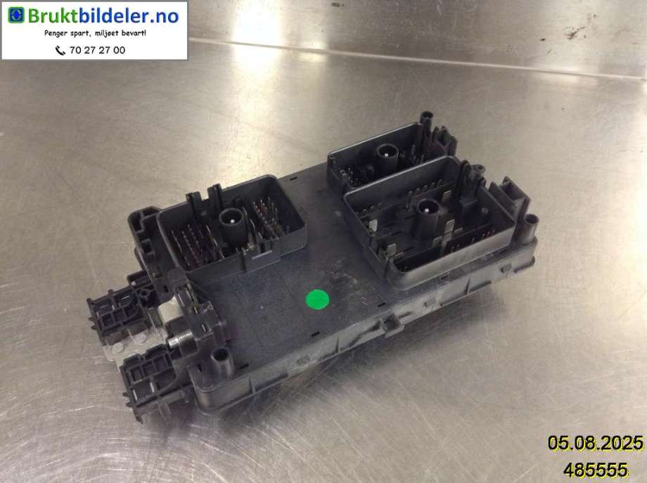 Sikringsboks til Opel Insignia A 2014-2017  (OPEL|13255300|)