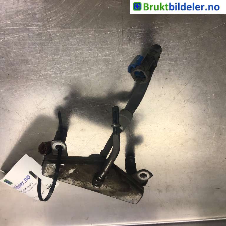Dyseskinne (fuelrail) til Subaru Legacy, 2009-2015  (SUBARU|17533AA620)