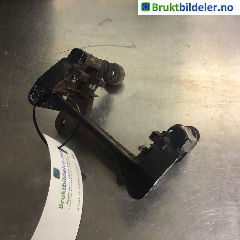 Bremsecaliper brakett til Audi A4 2007-2014 (Type IV) (B8) (B8) (AUDI|8K0 615 426 A|6461/C|)