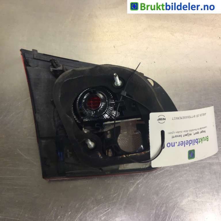 Baklykt høyre indre til VW Golf VI 2008-2012  (VOLKSWAGEN|5K0 945 094 F|89090386R|)
