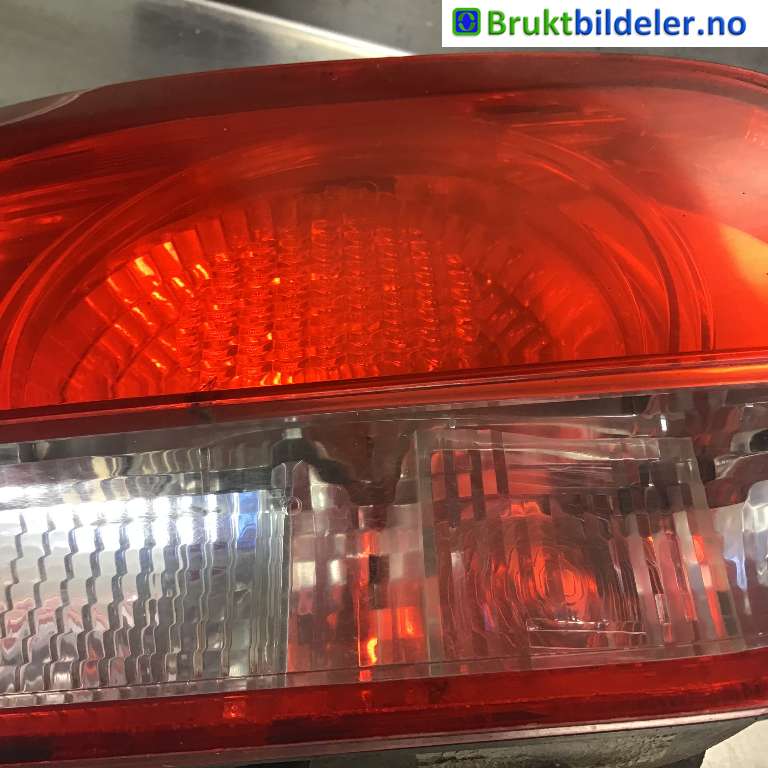 Baklykt venstre indre til VW Golf VI 2008-2012  (VOLKSWAGEN|5K0 945 093 AB|89089808L|)