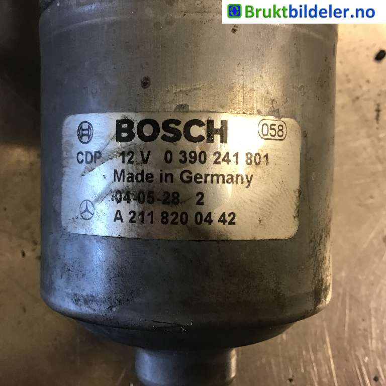Viskermotor frontrute til Mercedes E-Klasse 2002-2006 (Fase 1) (W211) (W211) (MERCEDES|A 211 820 04 42|0 390 241 801|)