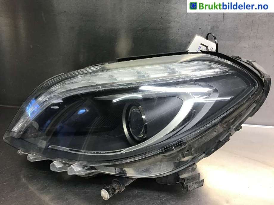 Frontlykt venstre xenon til Mercedes B-Klasse 2011-2018 (W246) (W246) (MERCEDES|A 246 820 71 61|)