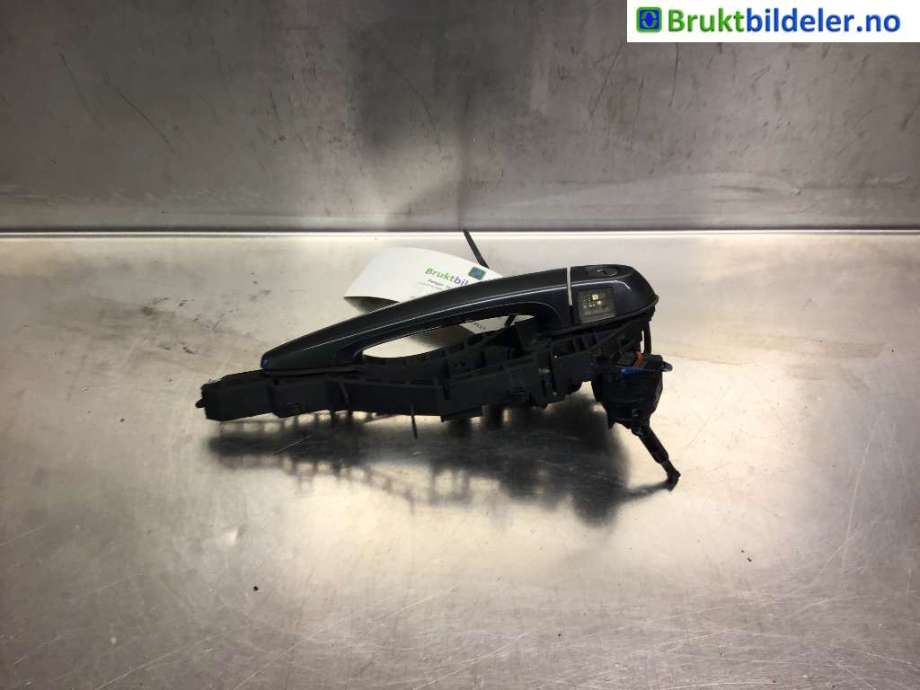 Dørhåndtak utv venstre foran til BMW 3-Serie, 2012-2018 (F30/F31/F34) (F30/F31/F34) (BMW|51217380549)