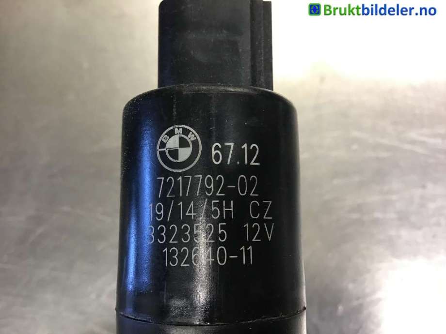 Spylerpumpe foran til BMW 3-Serie, 2012-2018 (F30/F31/F34) (F30/F31/F34) (BMW|7217792)