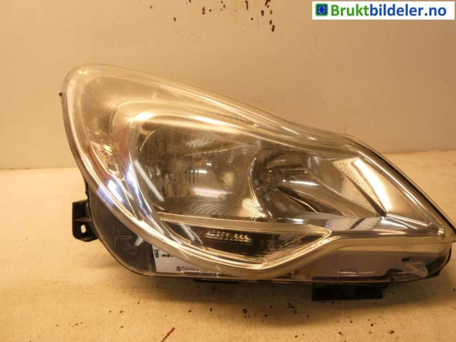 Frontlykt høyre halogen til Opel Corsa D, 2006-2014 (OPEL|95511328)