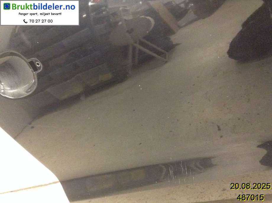 Dør høyre foran til VW Polo 2009-2014 (Type V, Fase 1)  (VOLKSWAGEN|6R4 831 056 J|)